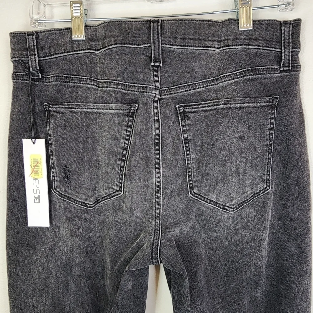 Joe’s Jeans The Charlie High Rise Skinny Ankle Distressed Jeans Size 31 NWT
